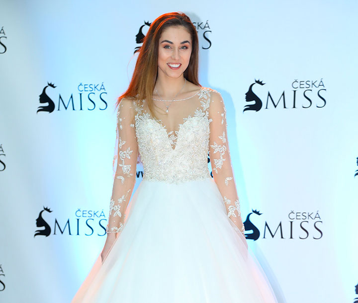 Módní přehlídka svatebních šatů na castingu Česká Miss 2018